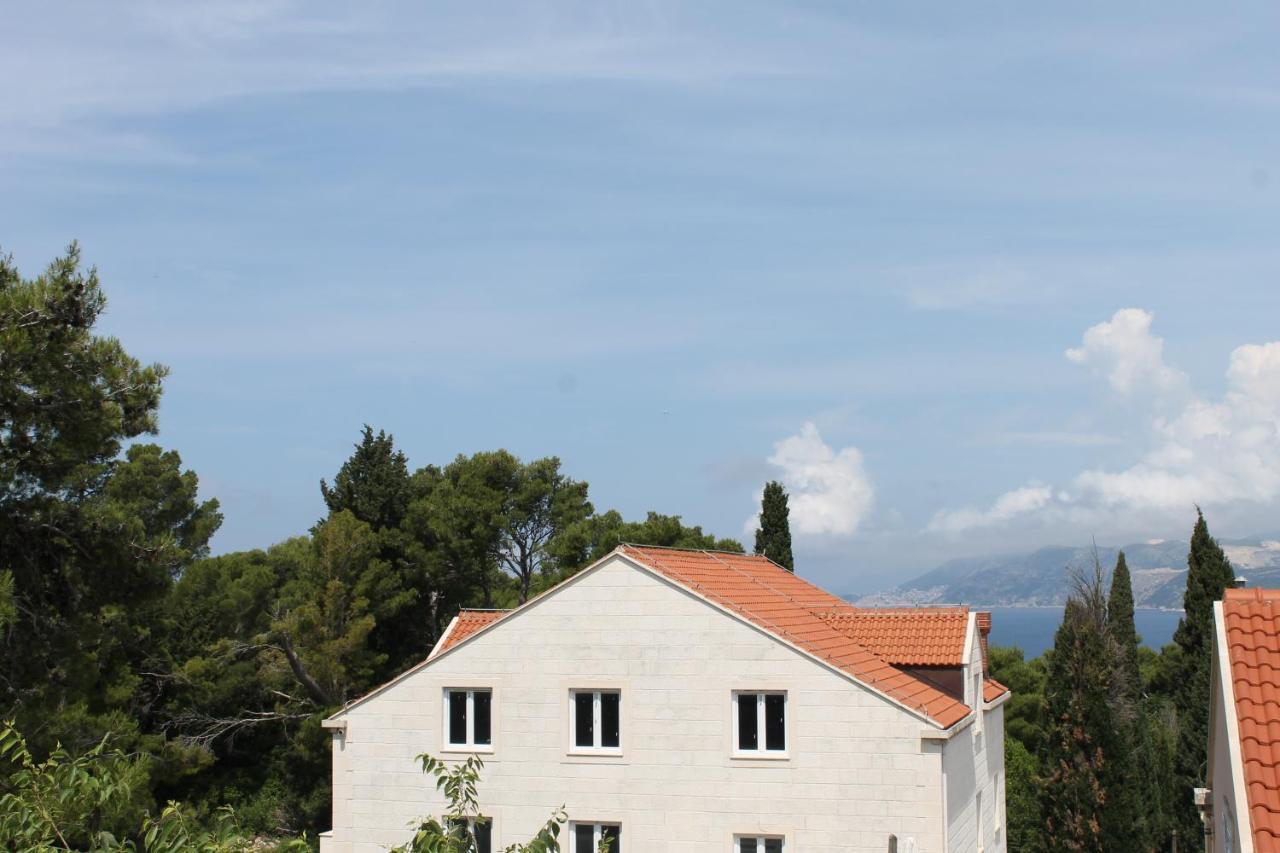 Paradiso Apartment *